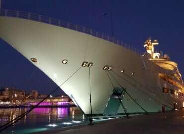 [Tribune] «&nbsp;Il est temps d’agir contre l’aberration des super-yachts qui profitent uniquement aux ultra-riches&nbsp;» – Le Monde